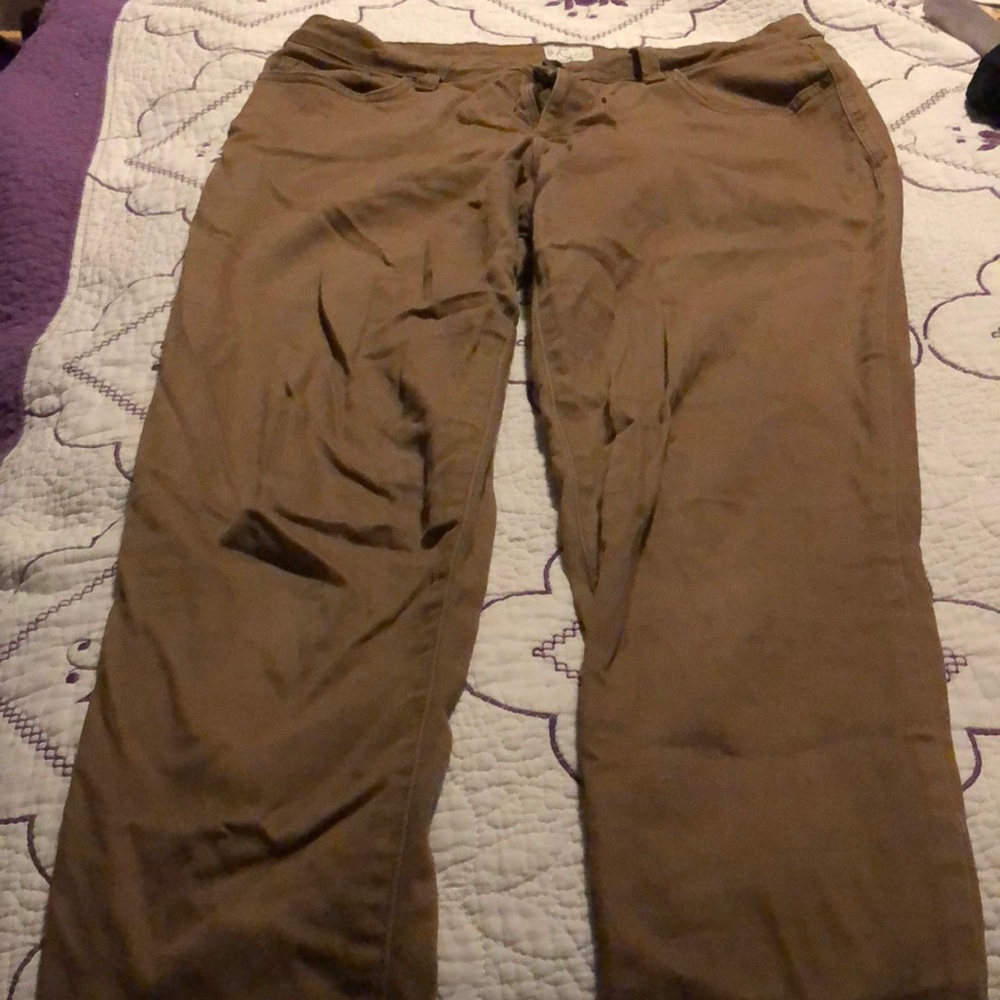 Low rise brown pants
